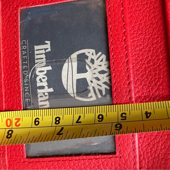 Timberland Vibrant Red Leather Wallet - New! Zip and Snap closures - Picture 8 of 9